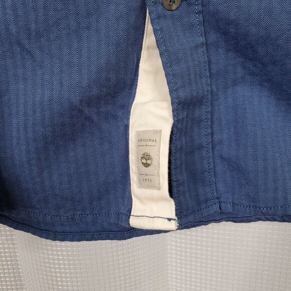 Timberland Mens Size XL Shirt Button Down Collar Herringbone Shadow Fabric Logo - Picture 6 of 7